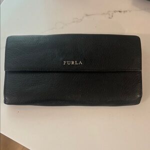Furla Black Leather Wallet logo lots of credit cards coin compartment.